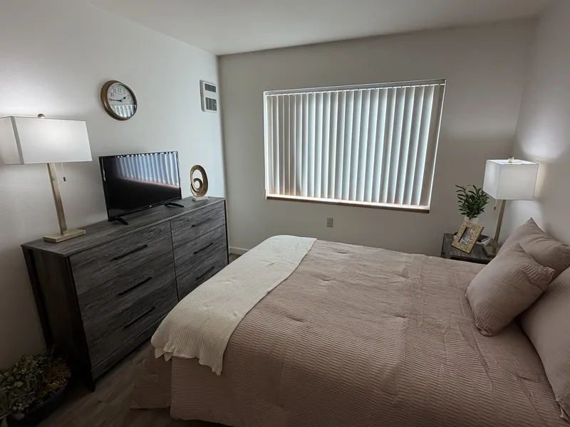 The Creston | Assisted Living