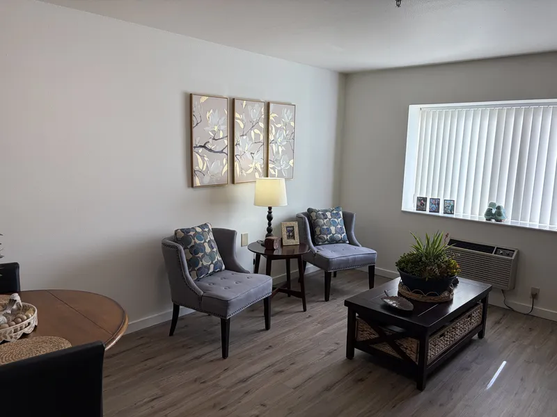 The Creston | Assisted Living