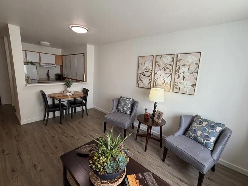 The Creston | Assisted Living