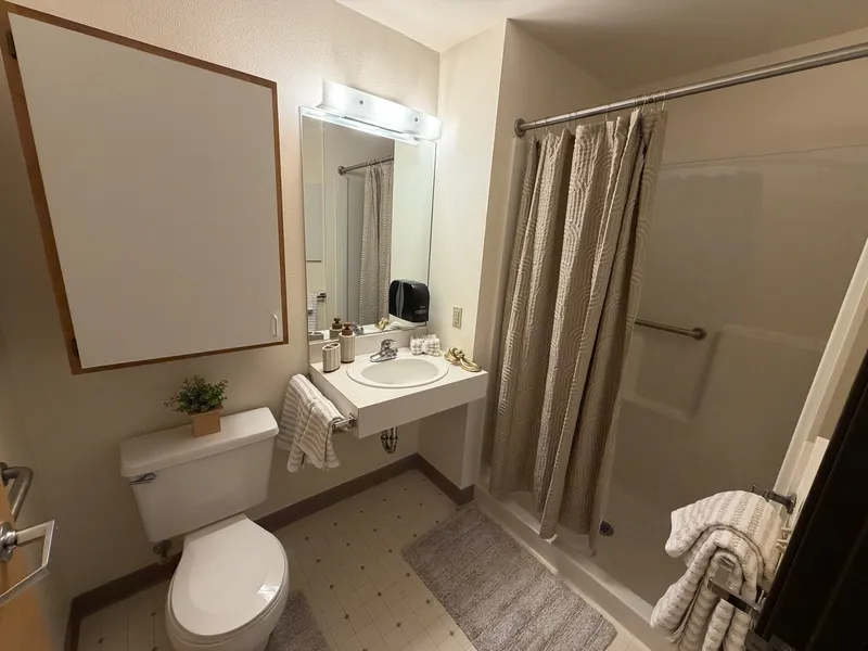 The Creston | Assisted Living
